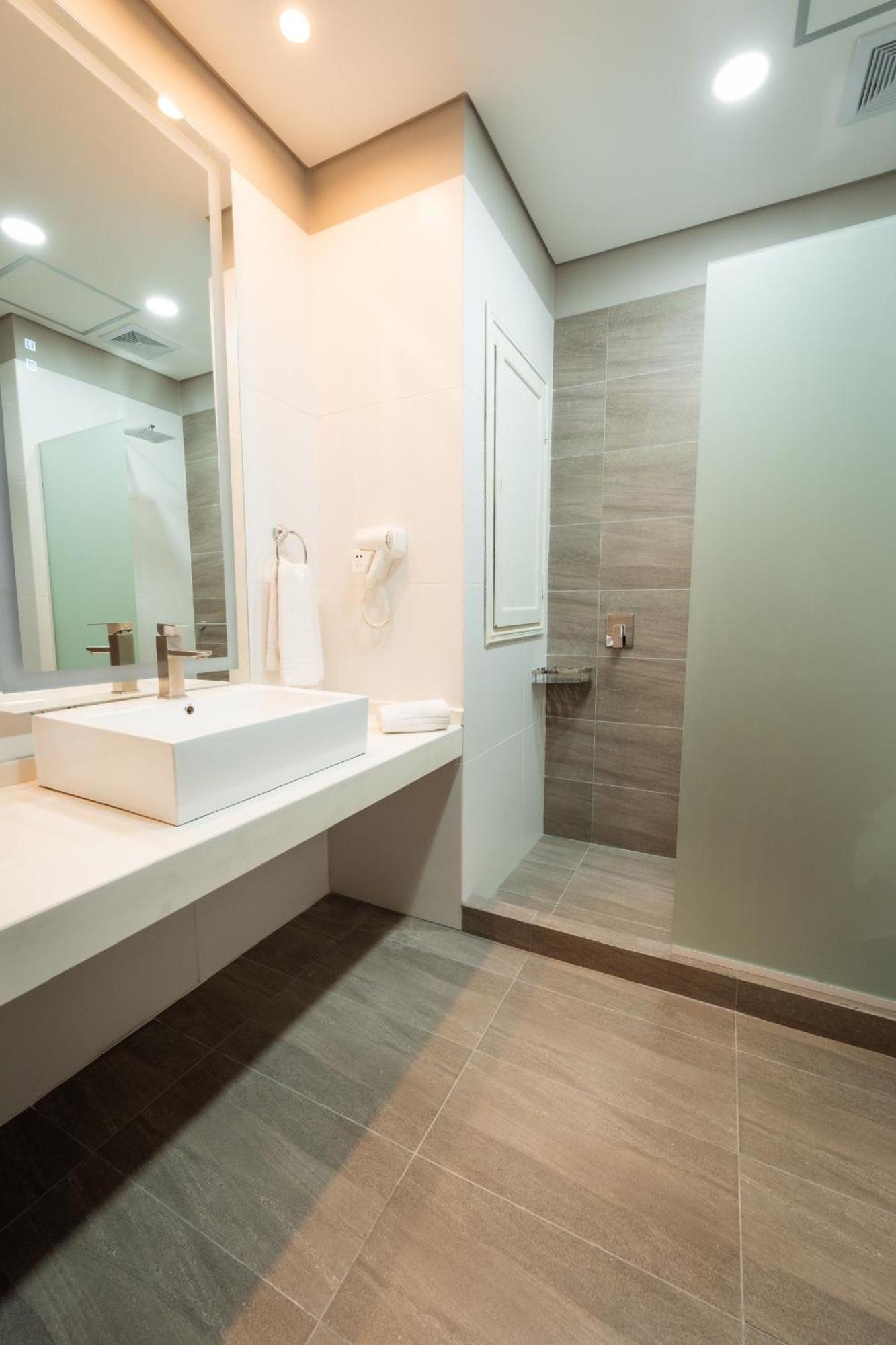 Tryp By Wyndham Asuncion Hotel Kültér fotó